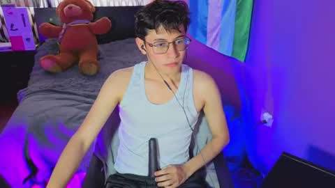 Angel online show from July 13, 6:22 pm
