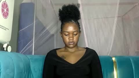 angelkyla online show from November 18, 4:50 am