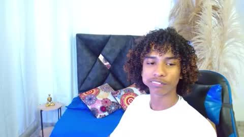 Angel online show from March 17, 8:45 pm