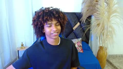 Angel online show from April 13, 8:25 pm