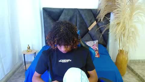 Angel online show from April 14, 8:59 pm