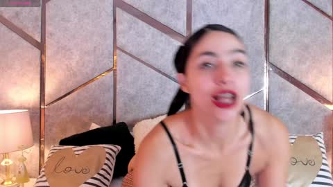 Snapshot of angell_bell chatting on January 30, 1:53 pm Angel online show from January 30, 1:53 pm