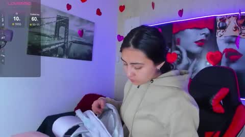 Snapshot of angell_cooper8 chatting on February 25, 11:53 am Angell cooper8 online show from February 25, 11:53 am