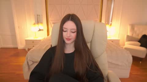 AngelBlush online show from December 5, 7:39 am