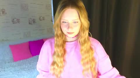 Snapshot of angellisss chatting on October 2, 10:11 am Cutie online show from October 2, 10:11 am