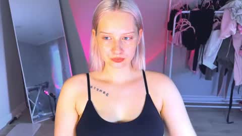 Cutie online show from July 30, 11:31 am