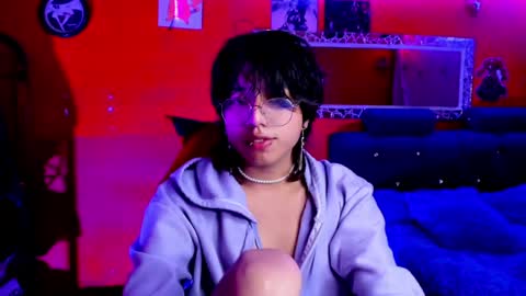 Snapshot of angellonfire chatting on January 23, 6:06 am Angel  online show from January 23, 6:06 am