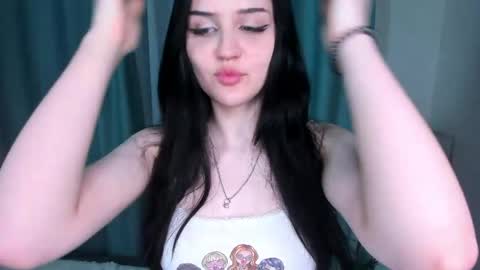 angellvee online show from May 18, 8:58 pm