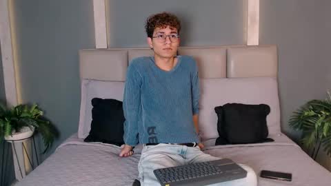 angelobellini online show from May 11, 6:38 pm