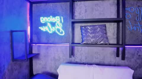 angelobellini online show from May 27, 1:57 am