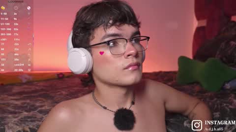 Angelo I work from home this is my room  online show from November 20, 6:02 am