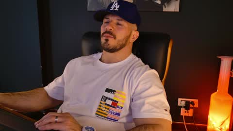 BlackWolf online show from April 1, 11:00 am