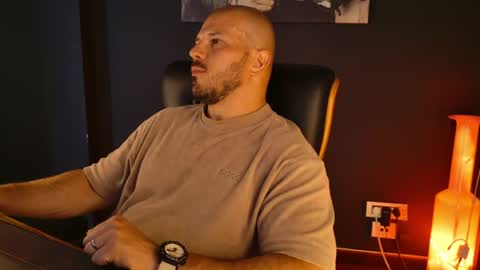 Snapshot of angeloeric chatting on July 21, 12:51 pm BlackWolf online show from July 21, 12:51 pm