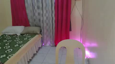 Snapshot of angelofcumx chatting on June 11, 2:33 am sabina online show from June 11, 2:33 am