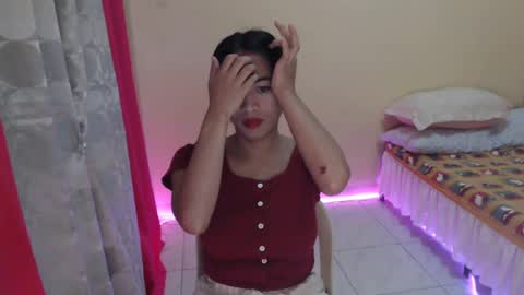 Snapshot of angelofcumx chatting on July 11, 10:44 pm sabina online show from July 11, 10:44 pm