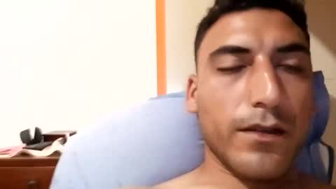angelorec1996 online show from May 22, 8:36 pm