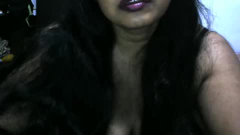 Snapshot of angelpriya555 chatting on December 3, 6:17 pm angelpriya555 online show from December 3, 6:17 pm