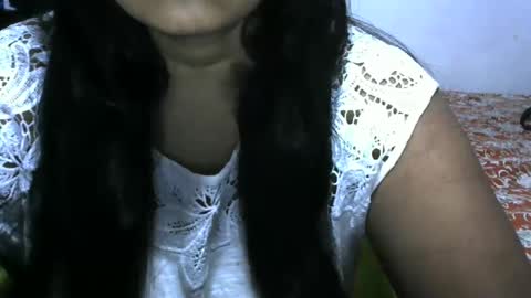 Snapshot of angelpriya555 chatting on December 5, 5:17 pm angelpriya555 online show from December 5, 5:17 pm