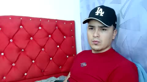 angels_0001 online show from December 18, 7:36 am