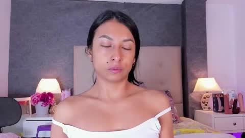 Angela online show from October 8, 11:41 am