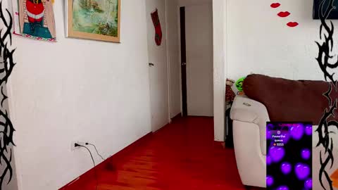 Snapshot of angelsdustxxx chatting on January 9, 5:54 pm online show from January 9, 5:54 pm