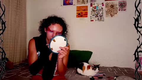 Snapshot of angelsdustxxx chatting on February 9, 7:27 am online show from February 9, 7:27 am