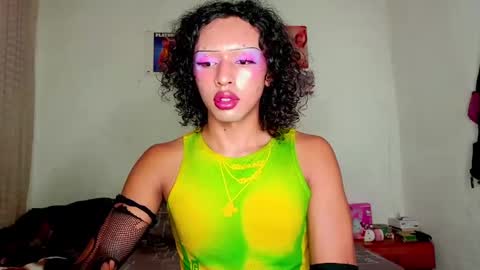 Snapshot of angelsdustxxx chatting on February 14, 5:51 am online show from February 14, 5:51 am