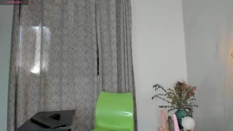 ANGIE online show from September 25, 2:43 pm