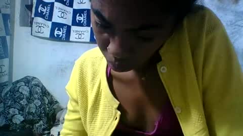 Snapshot of angeltta69 chatting on June 14, 7:38 pm angeltta69 online show from June 14, 7:38 pm