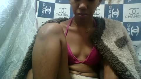 Snapshot of angeltta69 chatting on July 13, 2:09 pm angeltta69 online show from July 13, 2:09 pm