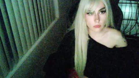 Snapshot of angelwilde00 chatting on September 22, 4:03 am Angelwilde00 online show from September 22, 4:03 am