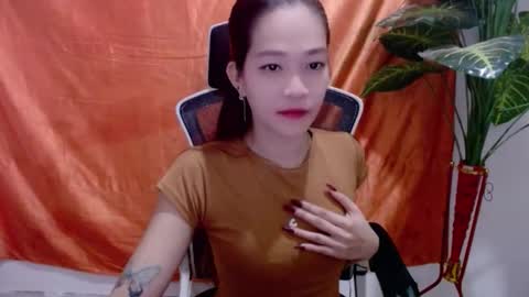 angelyn_slim online show from May 24, 9:42 pm