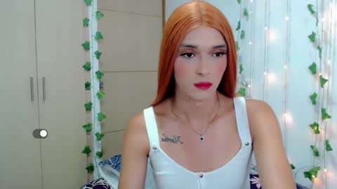 Snapshot of angie_arias chatting on February 4, 11:38 am Angie online show from February 4, 11:38 am