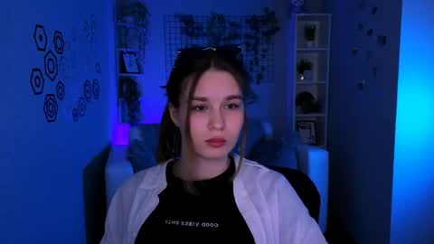 Snapshot of angie_foxy chatting on May 25, 7:31 pm Angle online show from May 25, 7:31 pm