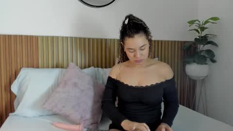 A N G I E online show from October 15, 12:27 pm