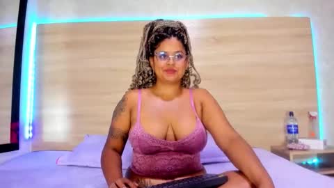 angiekatrinacm101 online show from February 23, 11:40 am