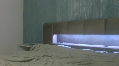 angiemilly online show from September 19, 8:09 pm