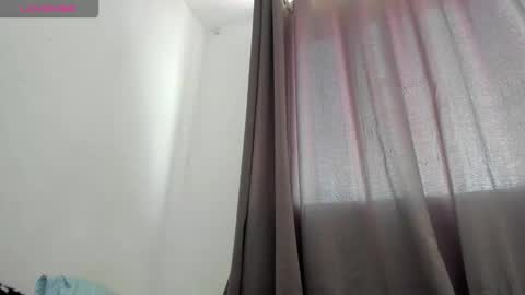 AngiePirs online show from December 15, 3:16 pm