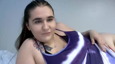 angilina007 online show from May 28, 3:48 am