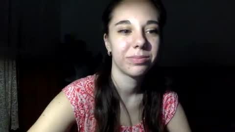 Snapshot of angle_cute05 chatting on June 30, 12:44 am Angel Cute online show from June 30, 12:44 am