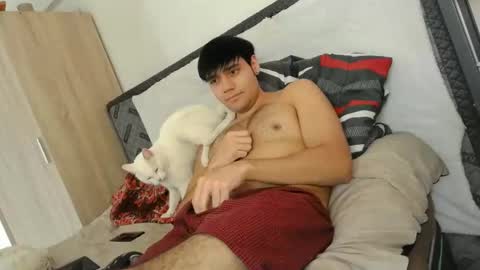 Snapshot of angrydeimos chatting on February 23, 9:48 pm Deimos online show from February 23, 9:48 pm