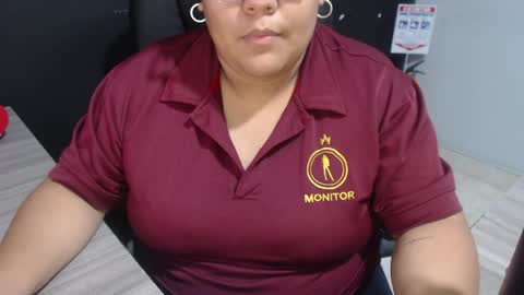 Snapshot of angy_ro12 chatting on May 15, 11:12 pm angy online show from May 15, 11:12 pm
