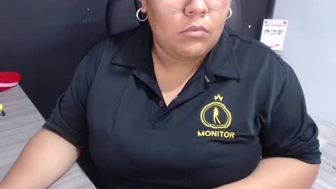 Snapshot of angy_ro12 chatting on June 15, 8:22 pm angy online show from June 15, 8:22 pm