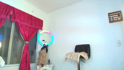 Snapshot of angye_hot chatting on October 12, 10:58 am Jovana Michell online show from October 12, 10:58 am