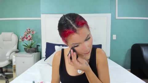 Ania online show from February 18, 8:27 pm