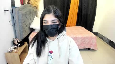 Snapshot of aniisaalii chatting on February 4, 6:36 pm Anissa online show from February 4, 6:36 pm