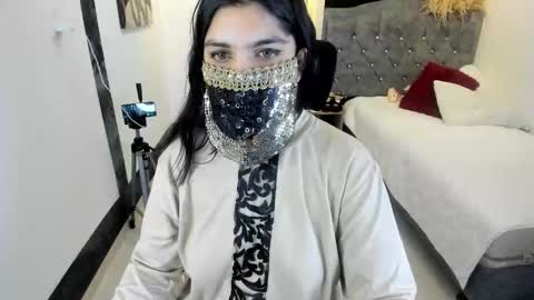 Snapshot of aniisaalii chatting on March 5, 3:41 pm Anissa online show from March 5, 3:41 pm