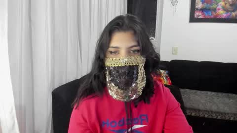 Snapshot of aniisaalii chatting on March 25, 4:18 am Anissa online show from March 25, 4:18 am