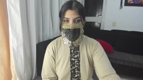 Snapshot of aniisaalii chatting on March 26, 3:34 am Anissa online show from March 26, 3:34 am