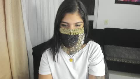 Snapshot of aniisaalii chatting on April 5, 3:36 am Anissa online show from April 5, 3:36 am